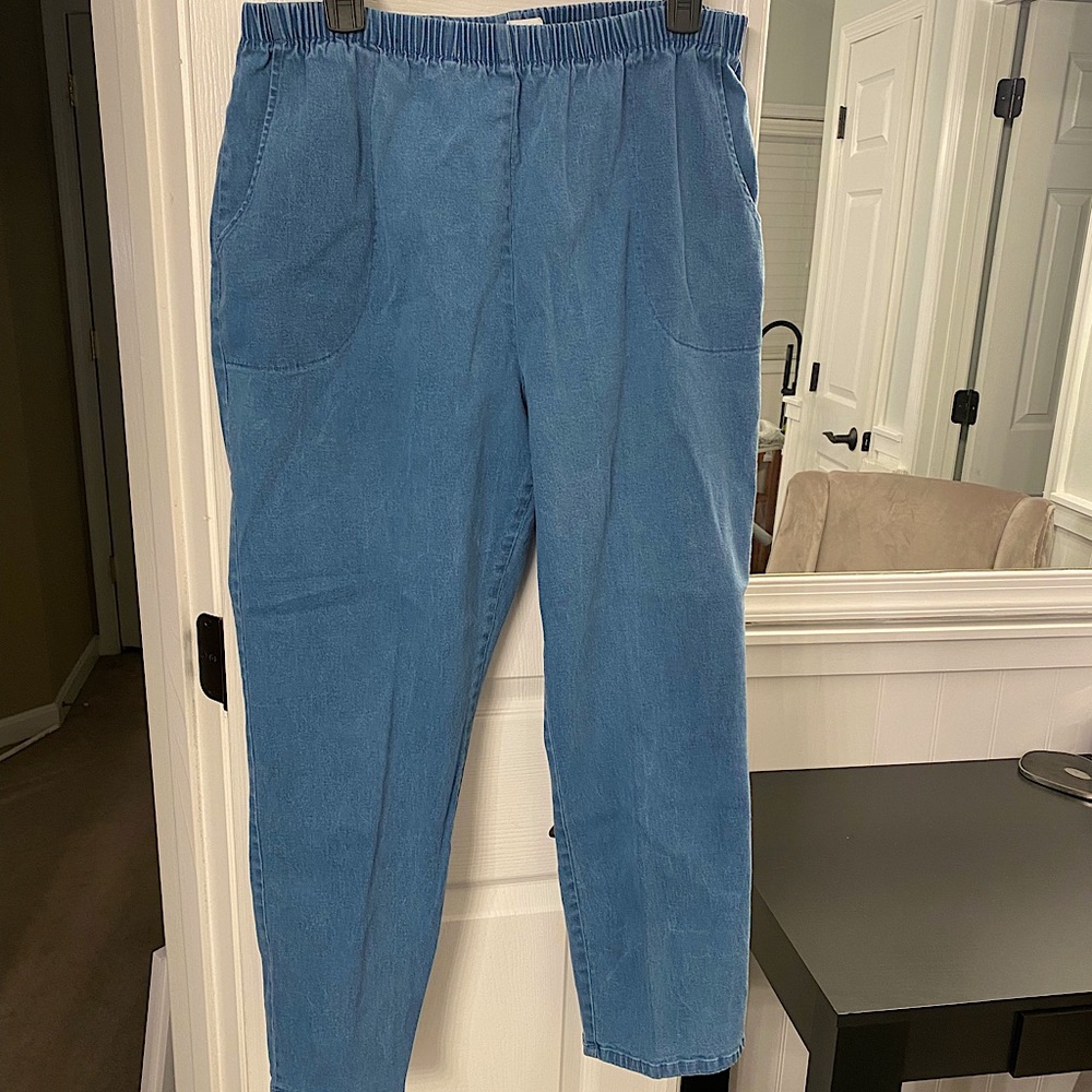 Denim & Co pants. Elastic waistband. Size Petite XL. GREAT condition
